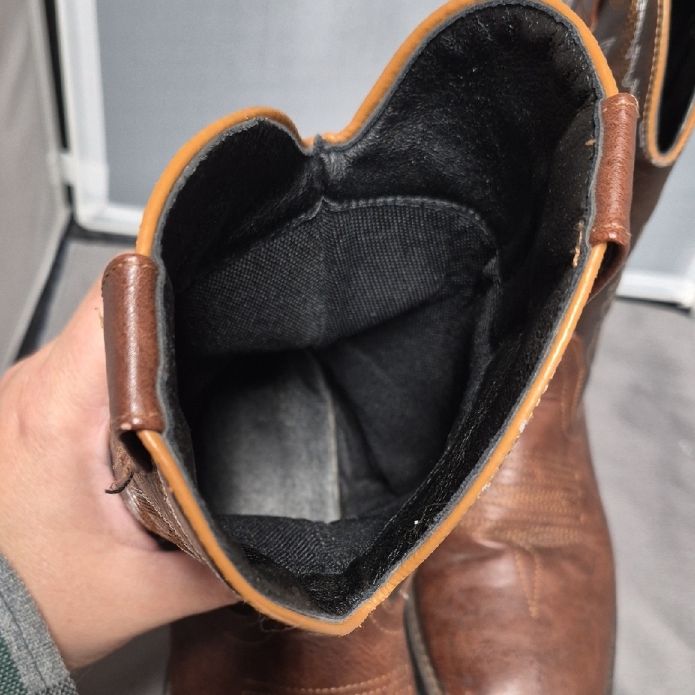 Ariat Two-Tone Western Boots - Picture 5 of 11